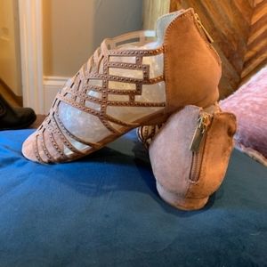 Blush/Gold Sandals 10 W (2 for $30)